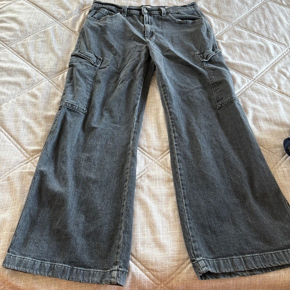 Levi Strauss Signature Women's Charcoal Black Denim Cargo Pants Size 14